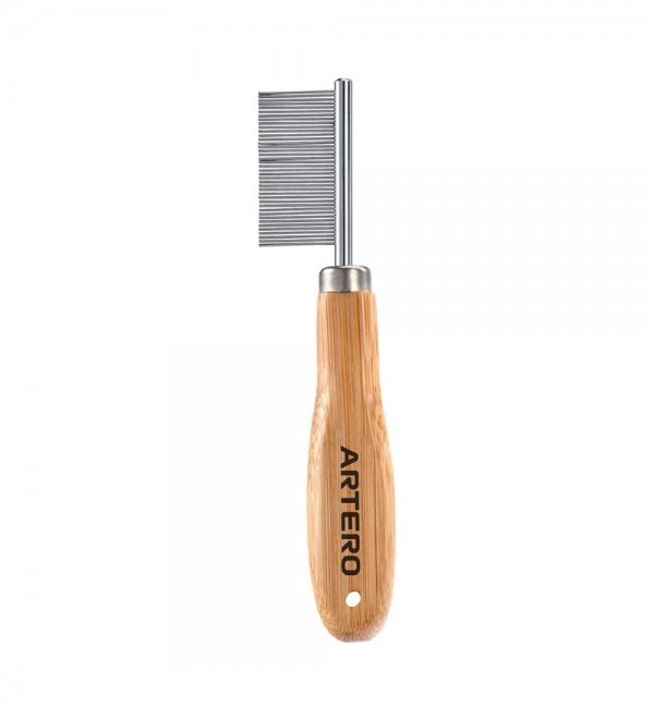 Tear Duct Comb Nature