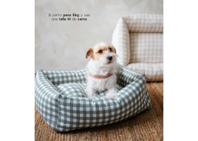 Vicky Green Dog Bed