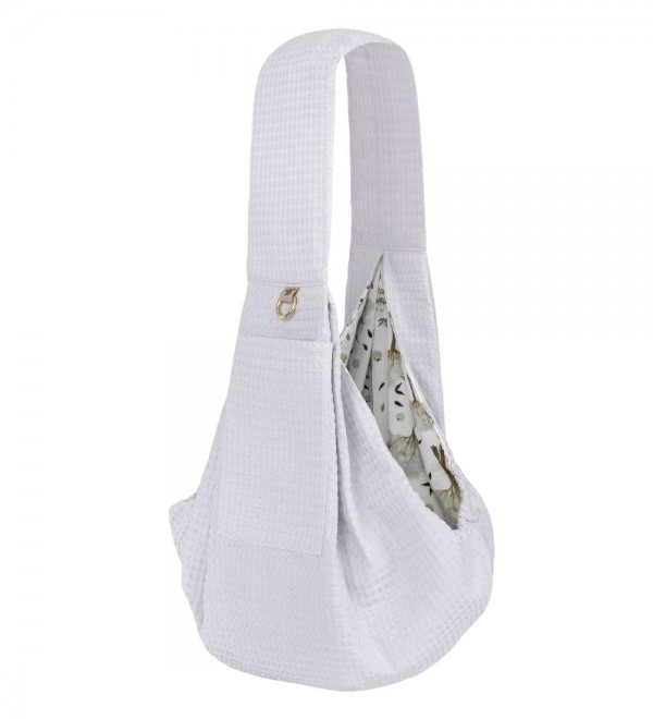 Bandolera Waffle Gris translates to "Gray Waffle Shoulder Bag" in English.