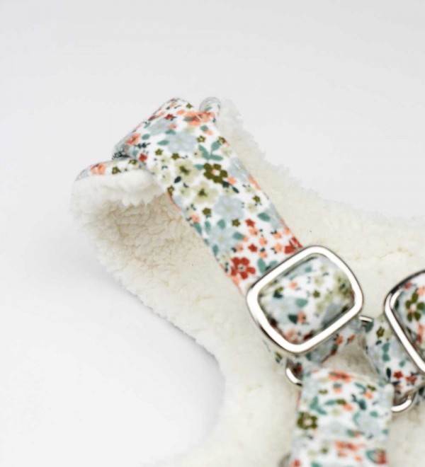 Adjustable Harness with Flowers and Lamb