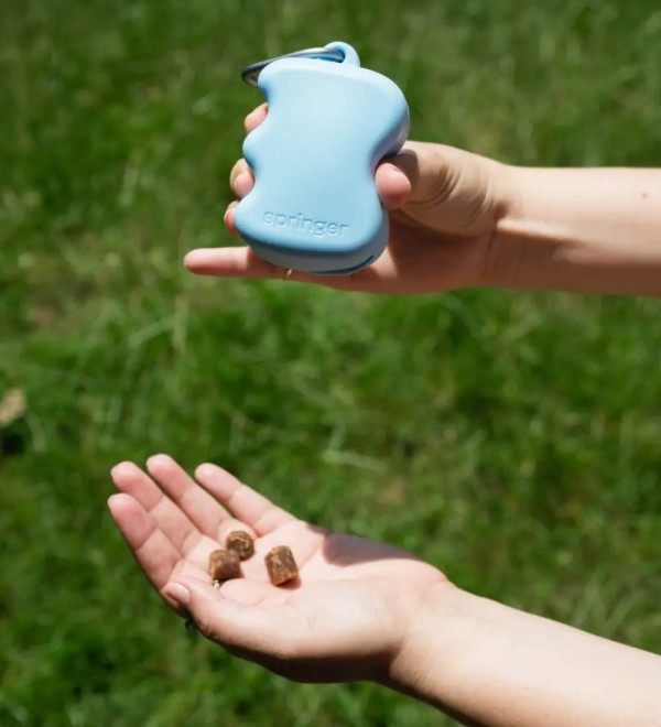Porta Premios para Perros Azul