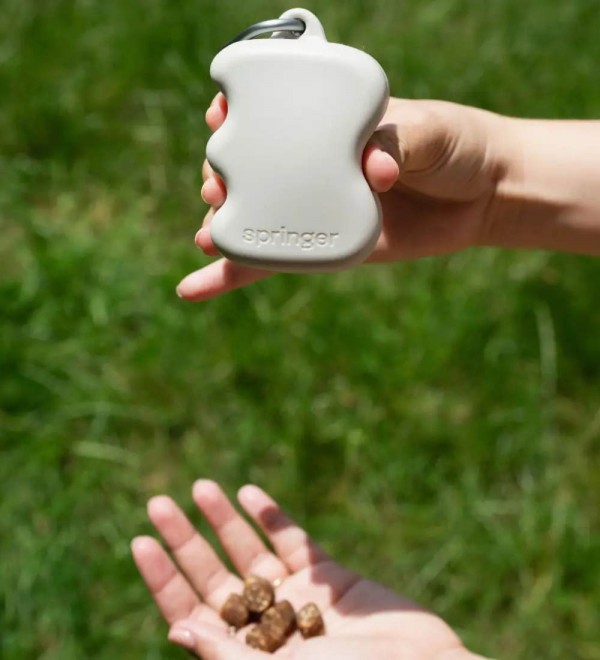 Prize Carrier for Dogs Beige