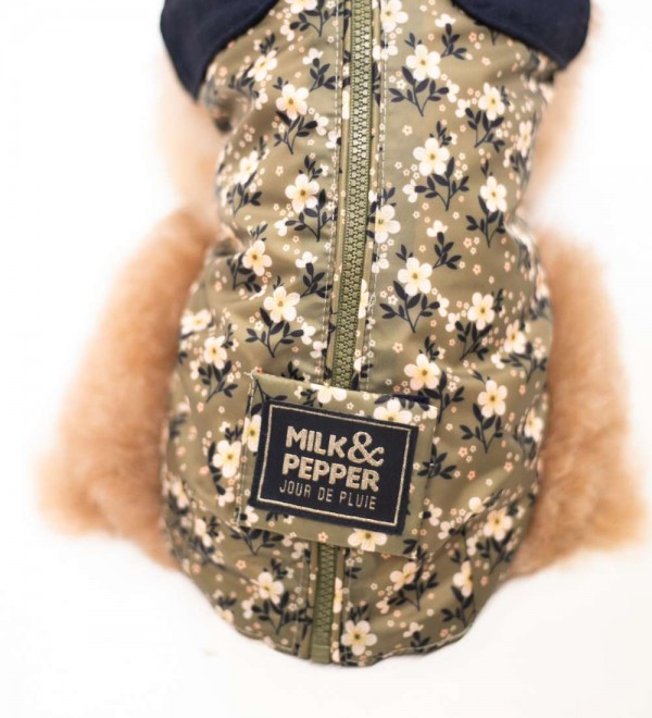 Impermeable con Arnés Mary