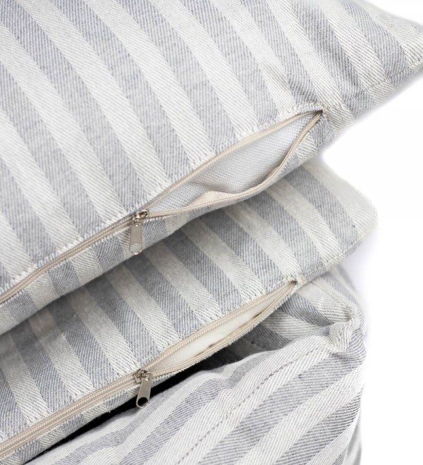 Cama Argo Rayas Blancas y Grises