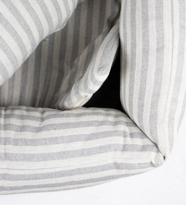 Cama Argo Rayas Blancas y Grises